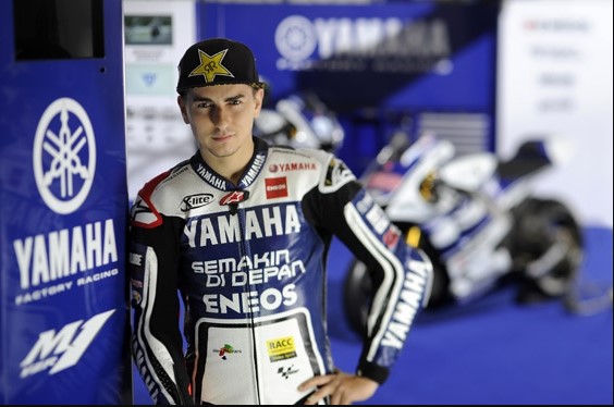 Semakin di Depan Yamaha Raih Service Quality Award Unggul Berkat After Sale Fuel Injection